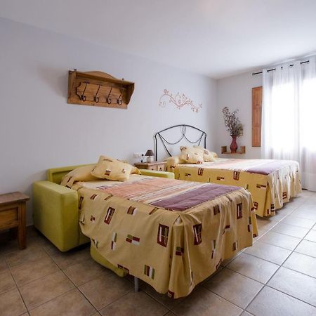 Hostal Antiguo Hospital Linares de Mora 외부 사진