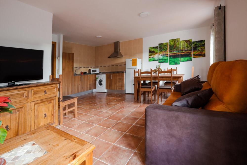 Hostal Antiguo Hospital Linares de Mora 외부 사진