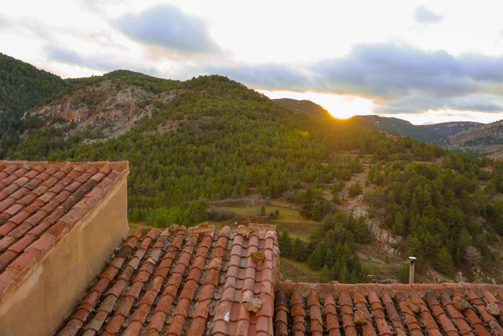 Hostal Antiguo Hospital Linares de Mora 외부 사진