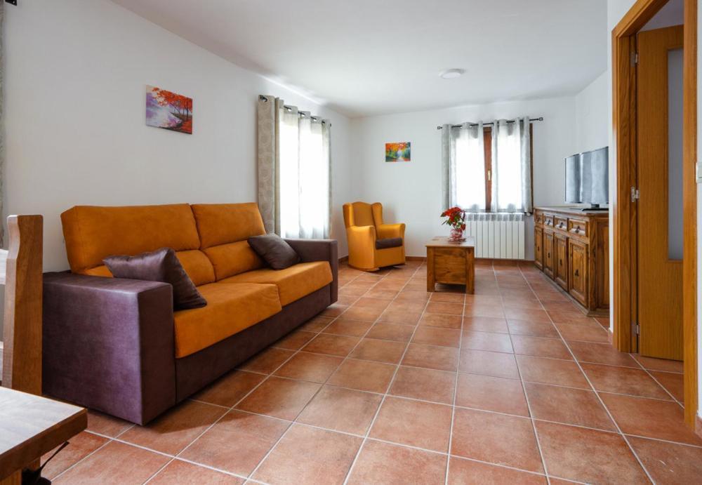Hostal Antiguo Hospital Linares de Mora 외부 사진