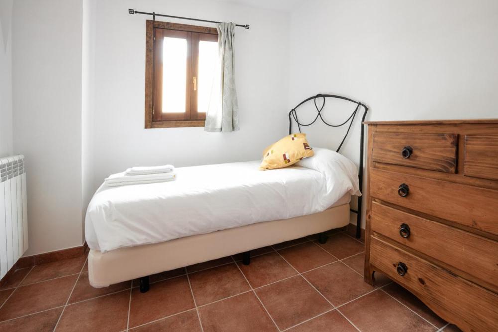 Hostal Antiguo Hospital Linares de Mora 외부 사진