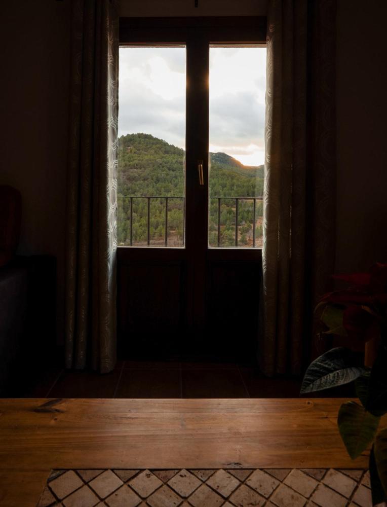 Hostal Antiguo Hospital Linares de Mora 외부 사진