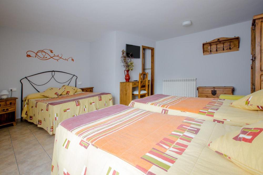 Hostal Antiguo Hospital Linares de Mora 외부 사진