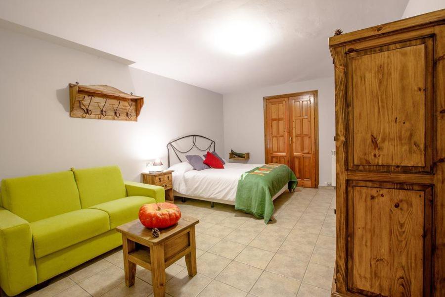 Hostal Antiguo Hospital Linares de Mora 외부 사진