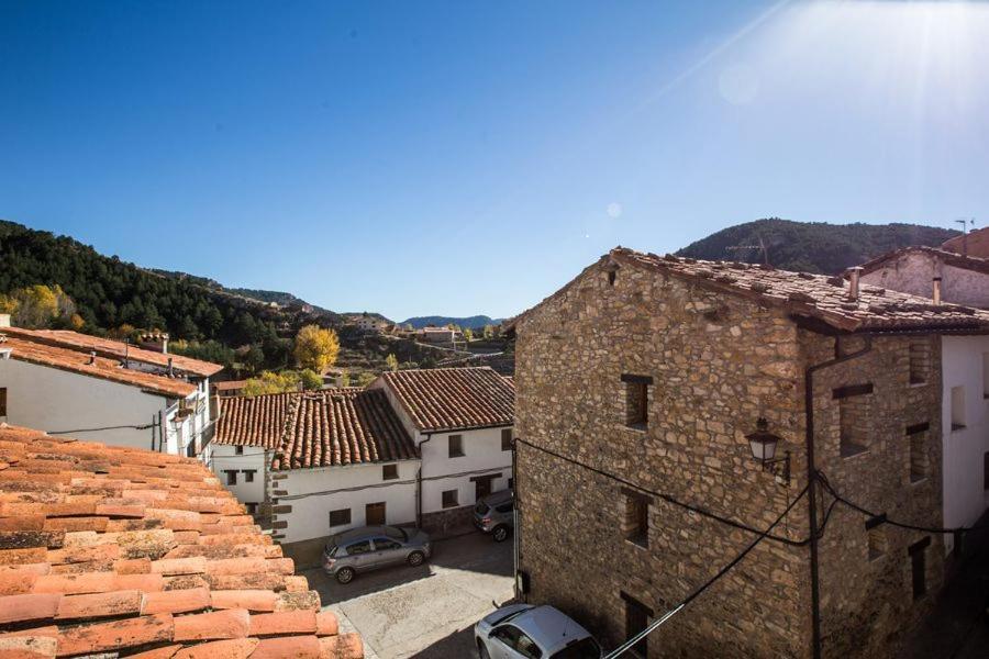 Hostal Antiguo Hospital Linares de Mora 외부 사진