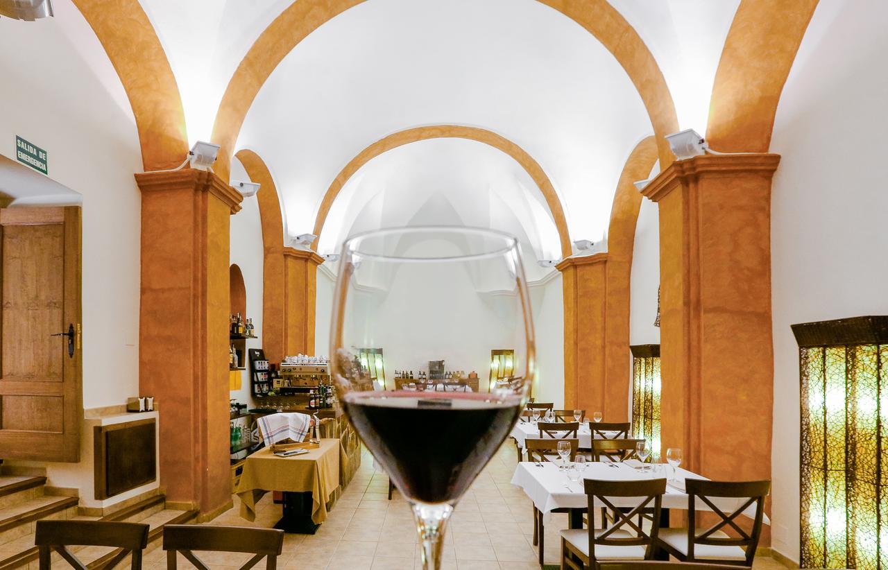 Hostal Antiguo Hospital Linares de Mora 외부 사진